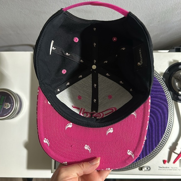 2014 Rare EDC Pink/Black Paisley Print Trucker Hat - Picture 2 of 2